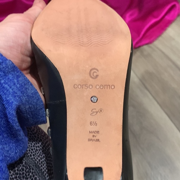 Corso como made in brazil size 6.5. Like new. Worn once. Leather. Studded - Picture 7 of 8